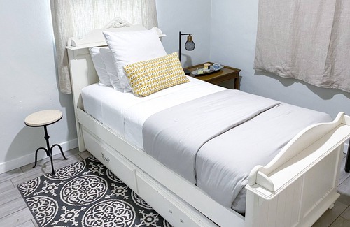 Tampa Casa | Chic Loft with 2 Bed & 1 Bathroom