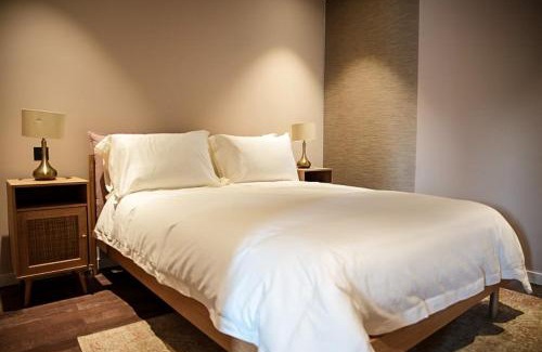 Queenstown Apartamento | Chic Luxury Living in Battersea Power Station