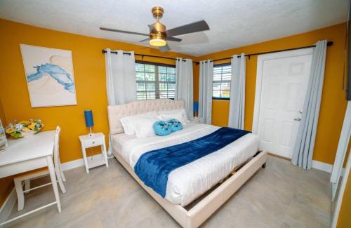 Edgewood Casa | Chic MangoTree villa Heated Pool