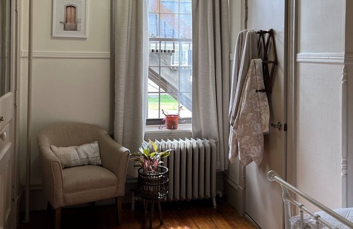 Bausman Apartamento | Chic Manor Just outside Lancaster City, Close to Everything!