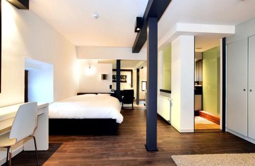 Robertville Casa | Chic Mansion in Robertville