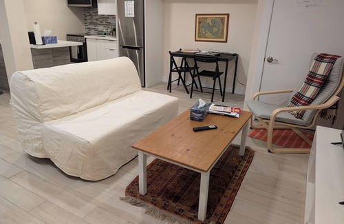 Oakwood Village Apartamento | Chic Midtown Toronto Suite /Restaurants /Newly Renovated