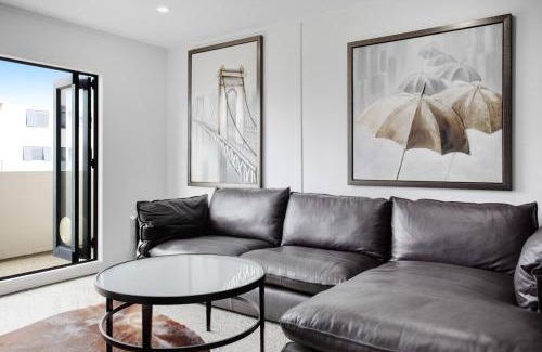 Manukau City Apartamento | Chic Modern 2BR Heart of Manukau