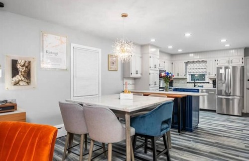 New Rochelle Apartamento | Chic, Modern & Cozy~Walk to Train~Free Parking NYC