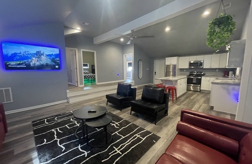 Schnitzelburg Apartamento | Chic & Modern Stay walking distance to restaurants, bars and shops!