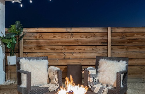 Desert Hot Springs Casa | Chic & Modern Airstream + Soaking Tub
