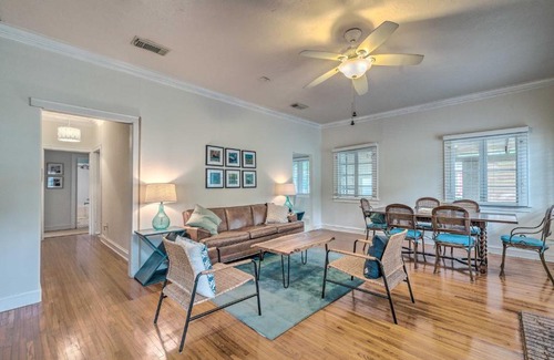 Ocala Casa | Chic Ocala Home with Yard about 1 Mi to Dtwn Square