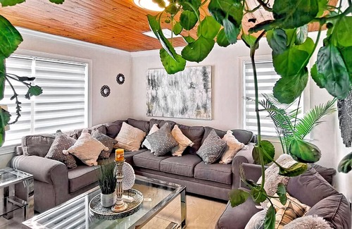 Cutler Bay Casa | Chic Ocean Miami 88