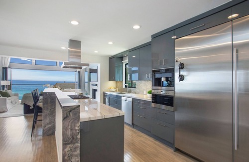 South Laguna Apartamento | Chic Ocean-View Contemporary in Laguna Beach
