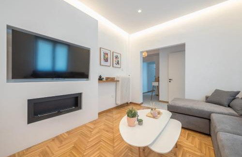Kypseli Apartamento | Chic penthouse with stunning view