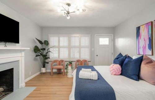 South of Conant Casa | Chic pool home 6 mi to beach sleeps 8