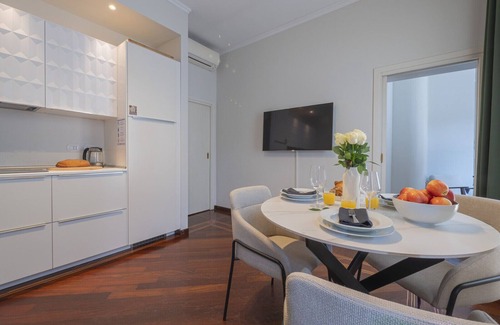 San Babila Apartamento | Chic & Quiet Apartment in San Babila
