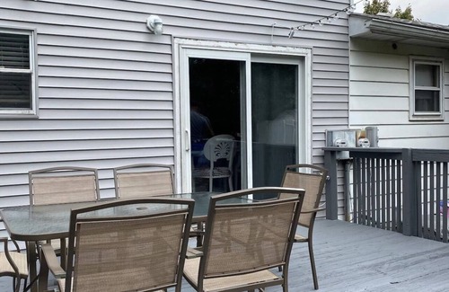 Allentown Casa | Chic quite cul-de-sac seconds from all major hywys and Emmaus tri-angle