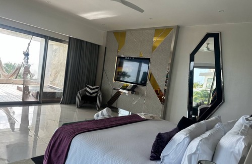 Cancún Complejo | Chic resort with unique interior and plunge pool in fabulous Cancún