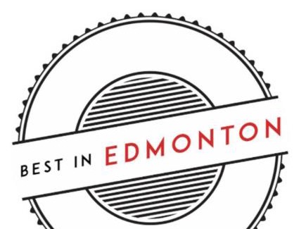 Southwest Edmonton Apartamento | Chic Retreat with Hot Tub - King Bed - Fireplace - WEM