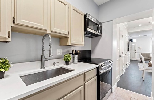 Truxton Circle Casa | Chic Shaw 3BR/3BA home, blocks to Convention Ctr