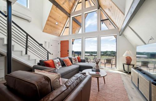 New Braunfels Chalet De Esquí | Chic Spacious A-Frame Ideal for a Relaxing Getaway in Texas