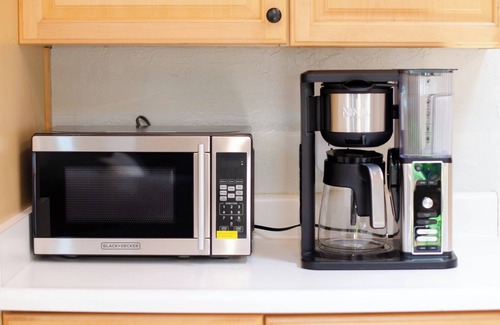 La Jolla Apartamento | Chic & Spacious Studio by the Beach Prime La Jolla Spot Sleeps 4!