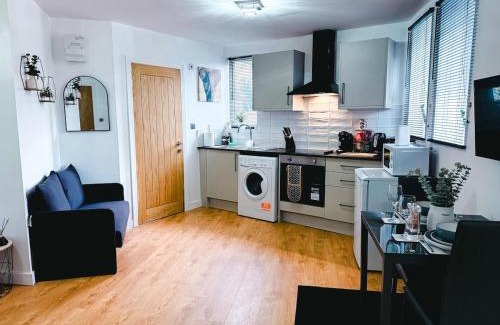 Pudsey Apartamento | Chic Studio, Free parking, Sleeps 2
