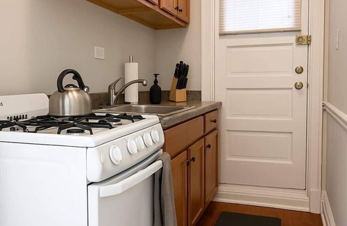 Chicago Apartamento | Chic Studio in Heart of Chicago