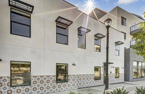 Vista Apartamento | Chic Studio in Historic City Center, Near Carlsbad