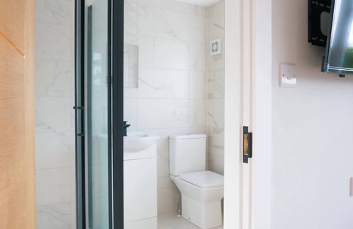 South Harrow Apartamento | Chic Studio Retreat: Your Luxury Getaway