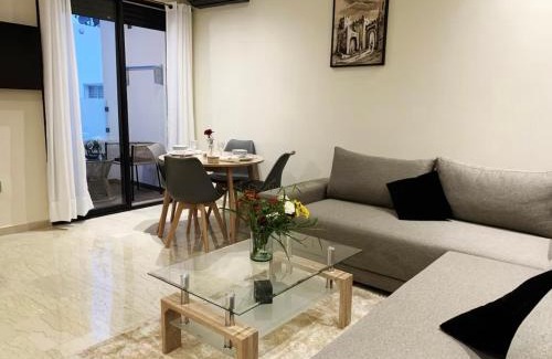 Casablanca Apartamento | Chic Studio with Rooftop Pool