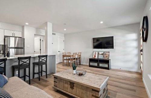 Barton Hills Apartamento | Chic & Stylish 1BR Retreat near Zilker Park