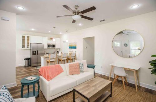 Thomasville Casa | Chic Thomasville Home Walk to Downtown!