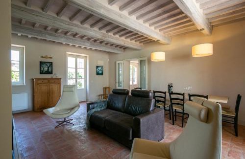 Pietraia Casa | Chic Tuscan Stay with Steam