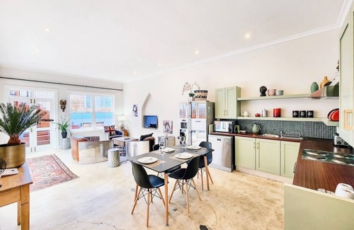 Bo'Kaap Casa | Chic Urban Escape – 2BR in Vibrant CPT