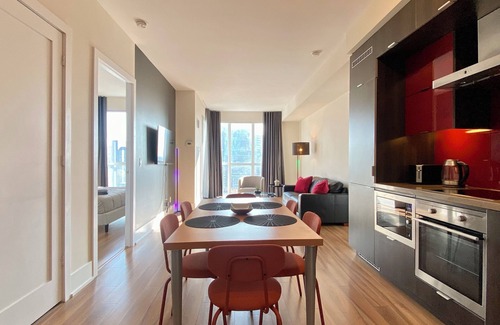 Toronto Entertainment District Apartamento | Chic Urban Gateway in Toronto