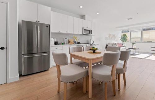 Koreatown Apartamento | Chic Urban Retreat in LA- 2B1B Apartment