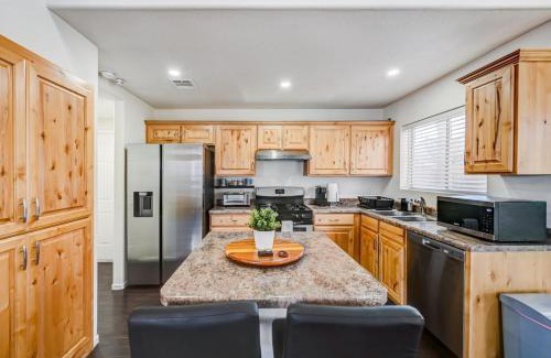 Summerlin Casa | Chic Vegas Retreat: Near Top Attractions
