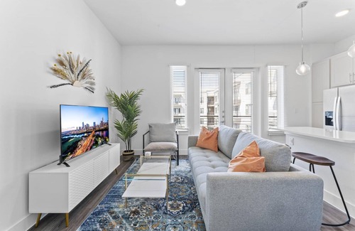 Highland Apartamento | Chic West Downtown Studio w Washer Dryer