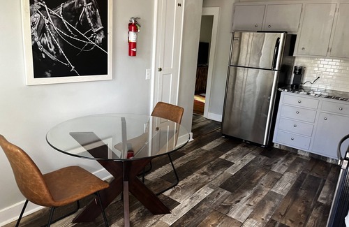 Cheyenne Apartamento | Chic Western 1-Bedroom Blocks to Downtown Cheyenne