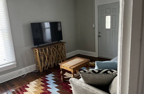 Cheyenne Apartamento | Chic Western 1-Bedroom Blocks to Downtown Cheyenne