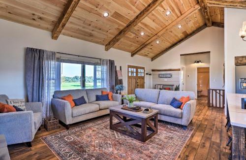 Williamstown Casa | Chic Williamstown Retreat with Pool and Hot Tub!