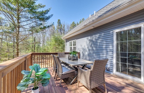 Wisconsin Dells Cabaña | Chic Wisconsin Retreat w/ Deck, Grill & Fire Pit!