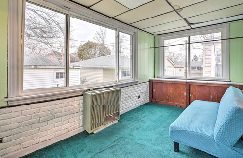 Roseland Casa | Chicago Home w/ Spacious Yard: 14 Mi to Dtwn