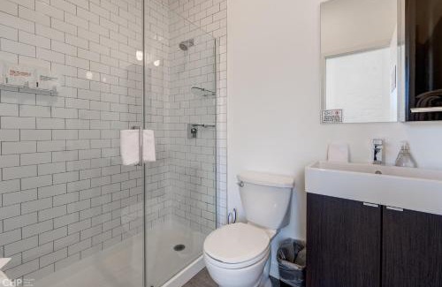 River West Hotel | Chicago Third Floor Studio by 747 Lofts