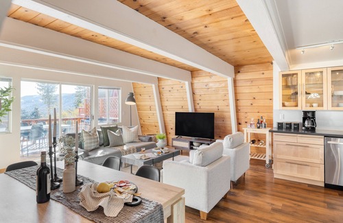 Tahoe Woods Apartamento | Chickaree & Chickadee Buyout by AvantStay | 2 Sister Cabins
