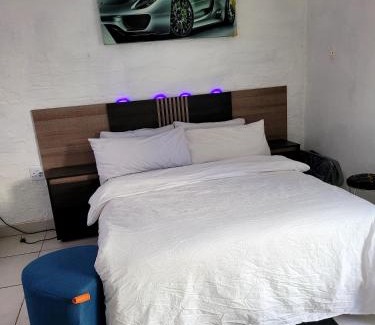 Rustenburg Casa | chikos premium rooms