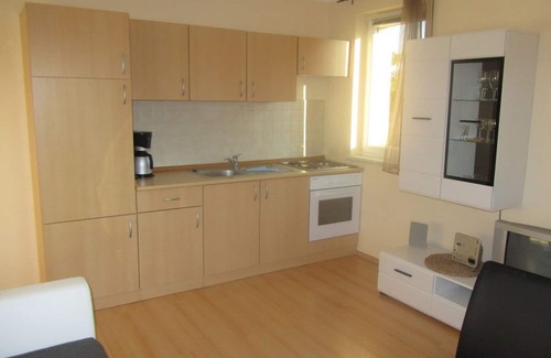 Gross Schwansee Apartamento | Apartamento para niños con terraza, a 800 metros de la playa.