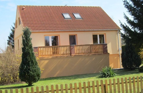 Gross Schwansee Apartamento | Apartamento para niños con terraza, a 800 metros de la playa.