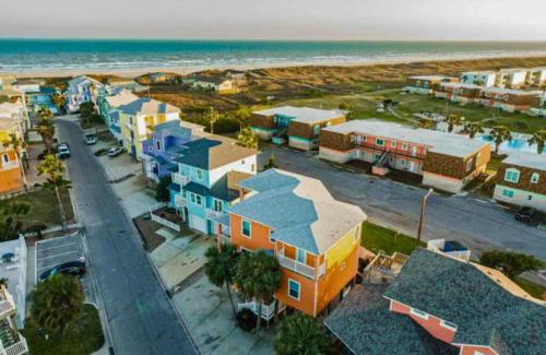 Sand Point Casa | Chili Petin