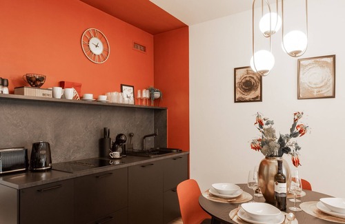 Karlin Apartamento | Chill in Oriental Splendour