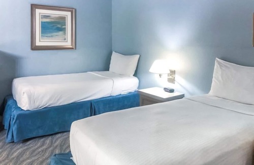 Capistrano Beach Complejo | Chill Spot! Relaxing Accommodation w/ Kitchen | Outdoor Pool | Close to Beach