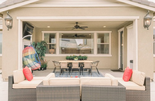 Lathrop Casa | +~Chillaxin in the Central Valley~