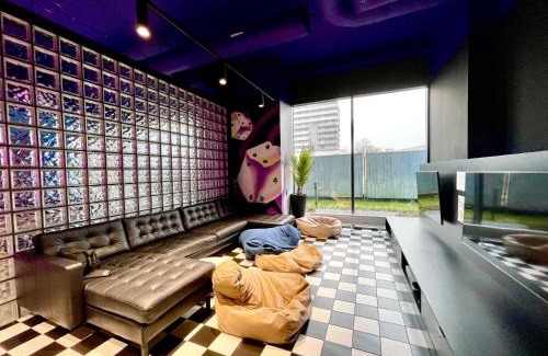 Grzegorzki Apartamento | Chillout Dorm Cracow by BookingHost
